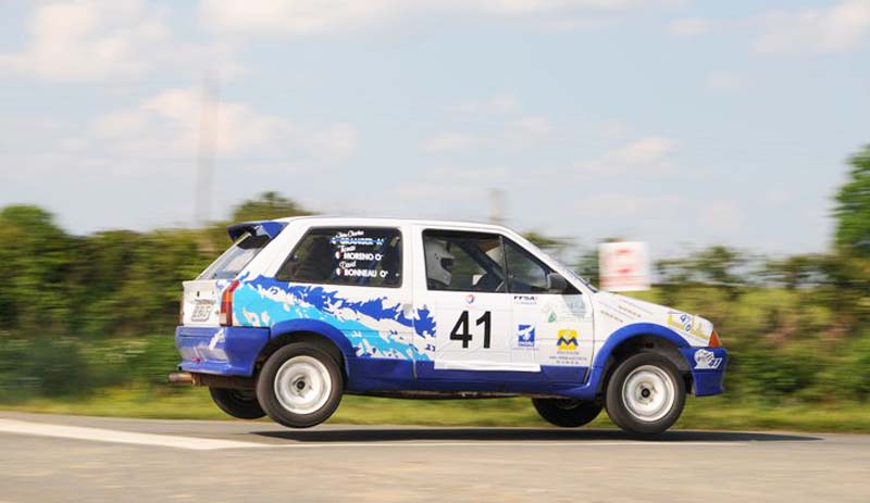 AX 2 F 2000.jpg